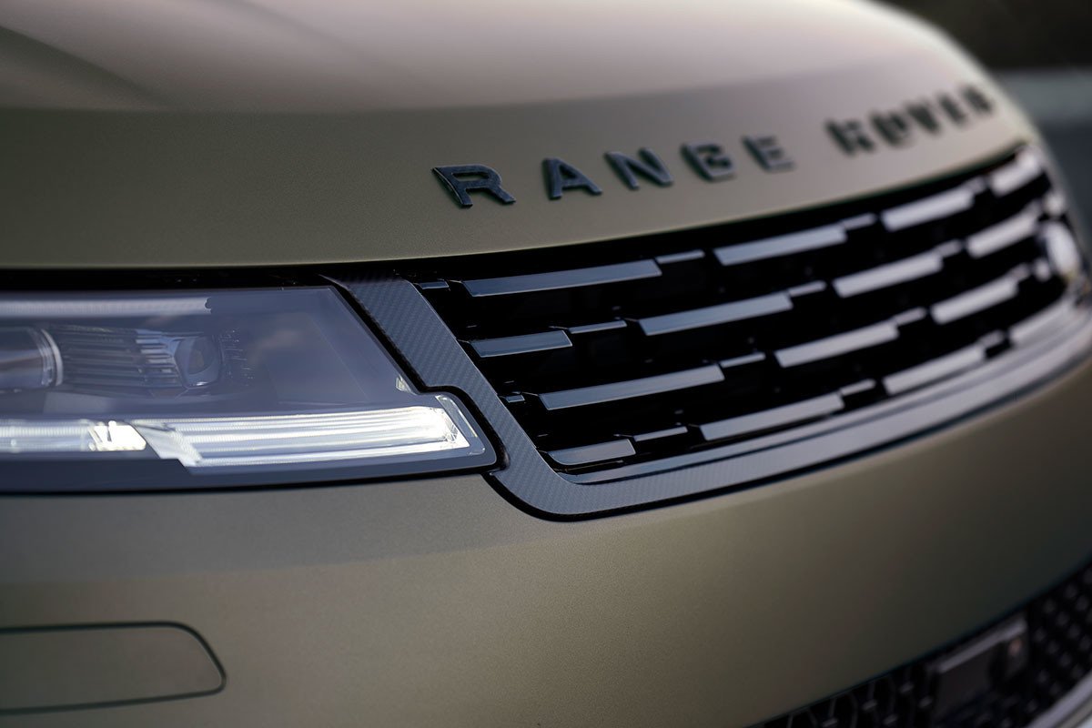 Así es el nuevo Range Rover Sport SV: 635 CV, frenos carbonocerámicos y 237.000 euros