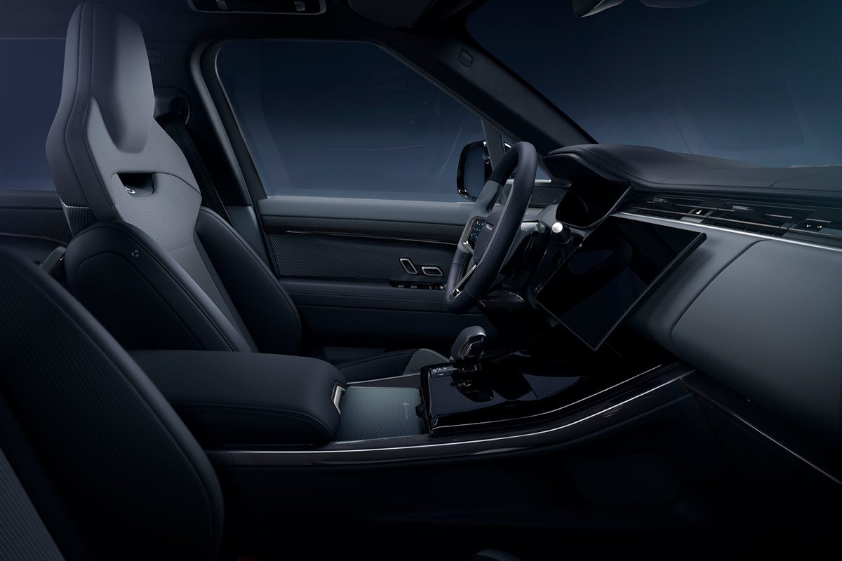 Así es el nuevo Range Rover Sport SV: 635 CV, frenos carbonocerámicos y 237.000 euros
