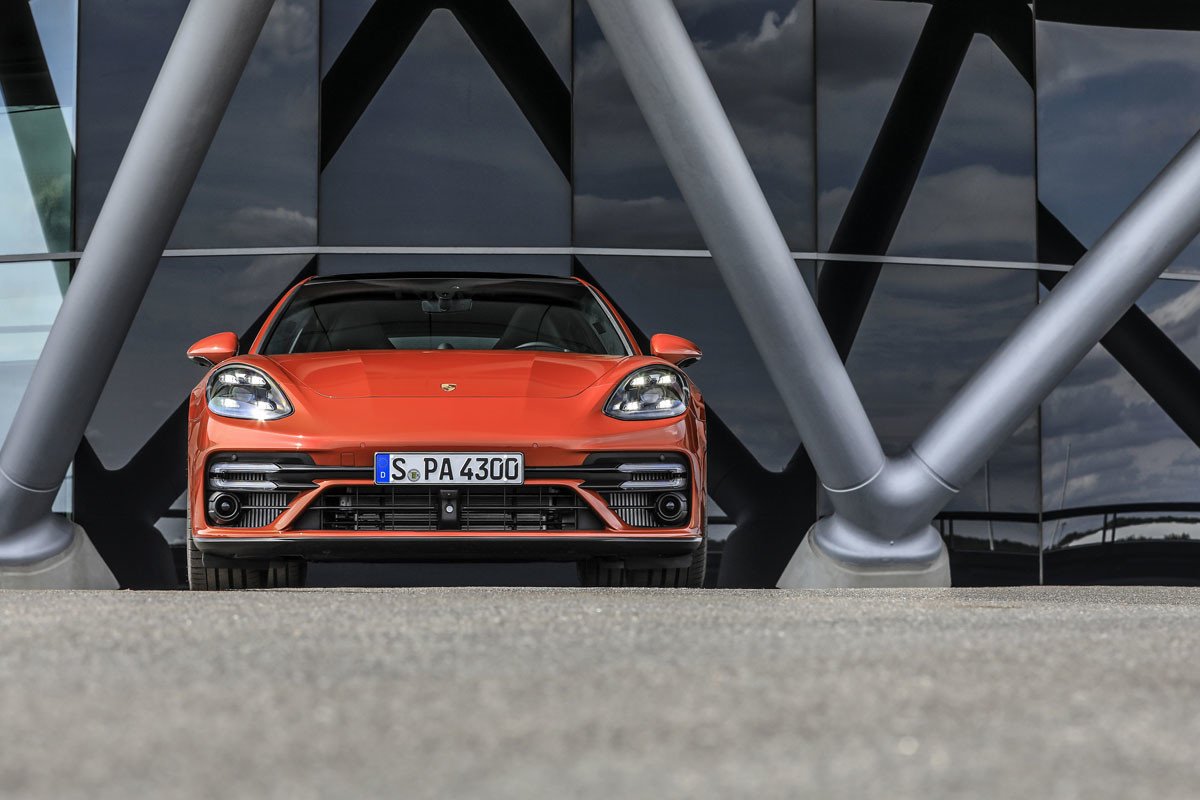 Nuevo Porsche Panamera: más potencia para sus motores y pocos cambios estéticos