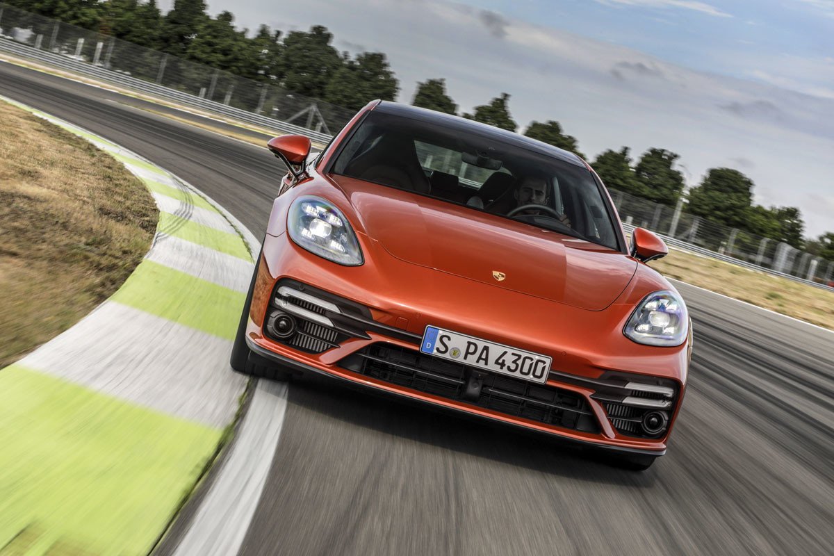 Nuevo Porsche Panamera: más potencia para sus motores y pocos cambios estéticos