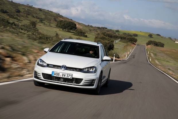 Prueba Volkswagen Golf Variant GTD y Golf Variant R