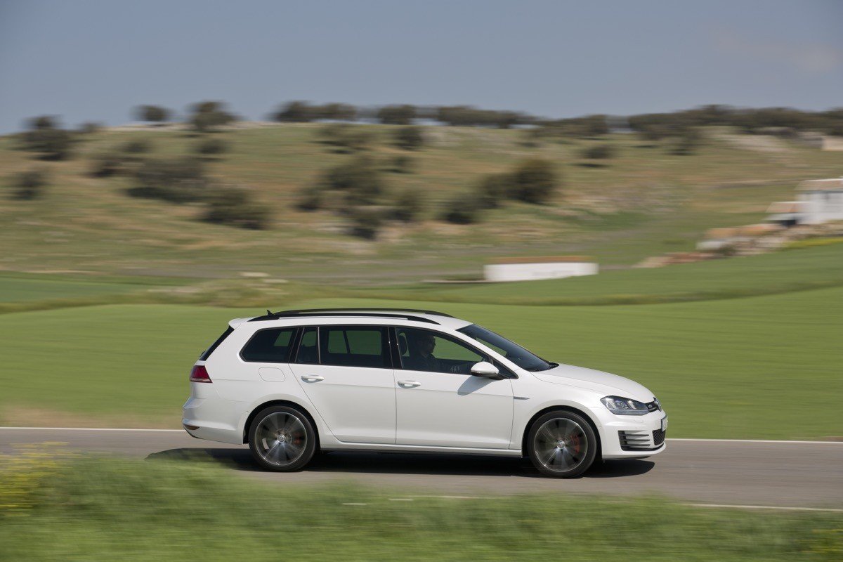 Prueba Volkswagen Golf Variant GTD y Golf Variant R