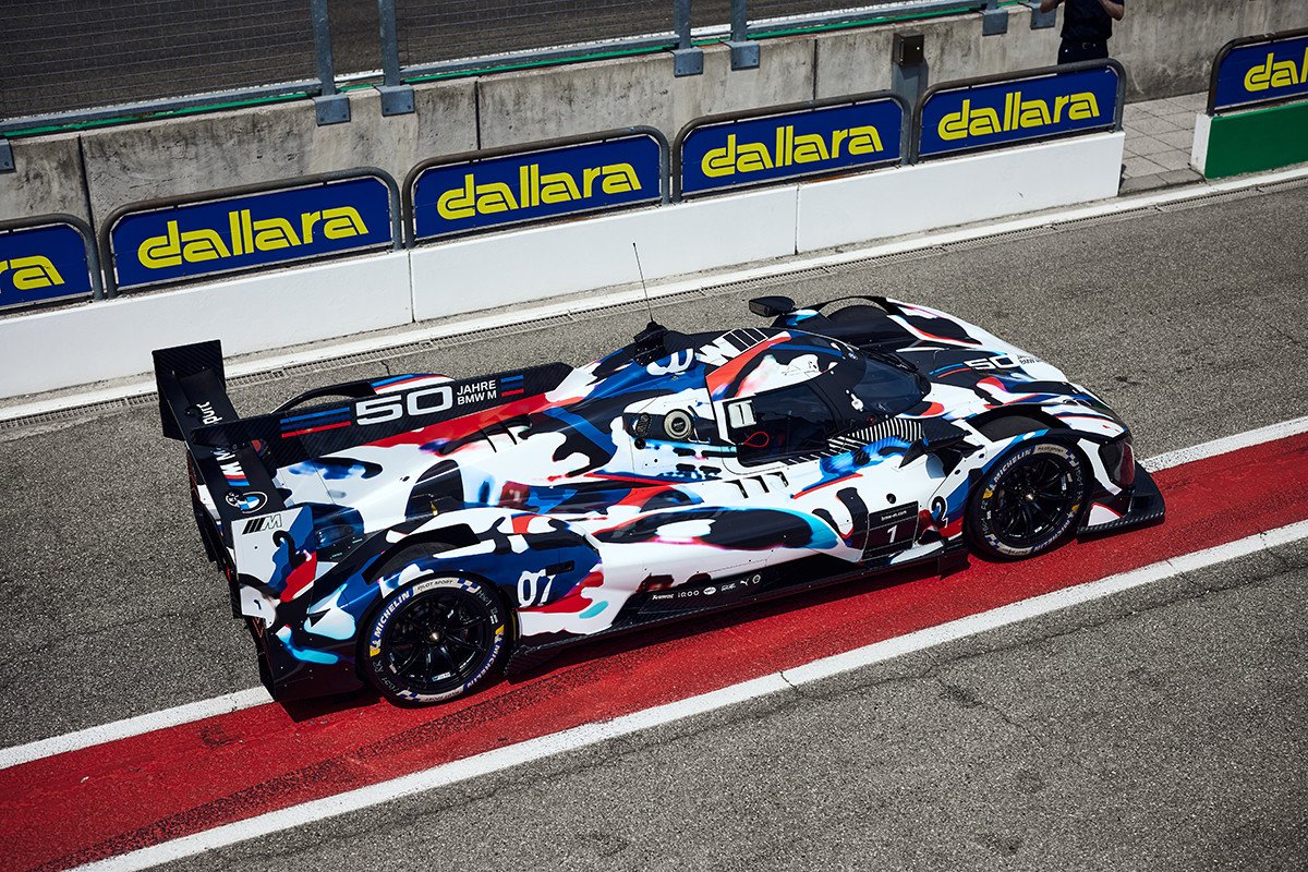 25 años después de su victoria, el BMW M Hybrid V8 vuelve a Le Mans