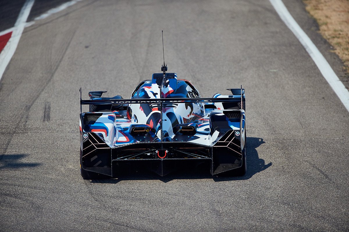 25 años después de su victoria, el BMW M Hybrid V8 vuelve a Le Mans