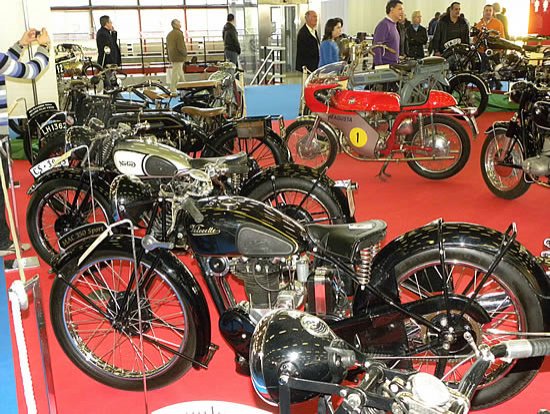 Los coches clásicos interesan: 30.000 personas visitaron ClassicAuto Madrid. 