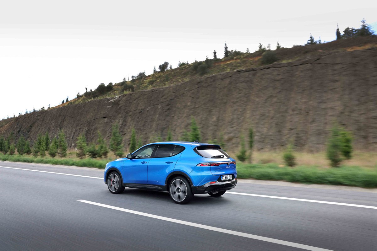 Prueba Alfa Romeo Tonale MHEV 160: test del nuevo motor híbrido