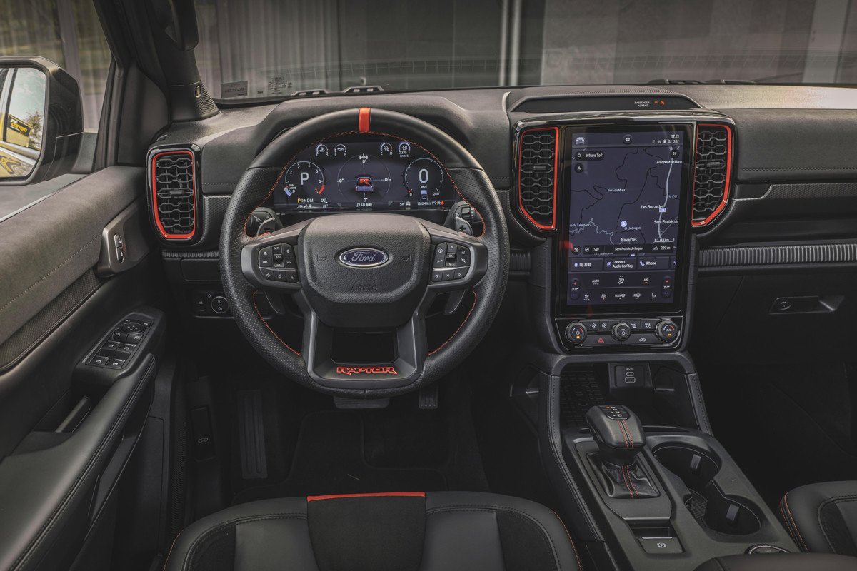 Prueba Ford Ranger Raptor: precio, rendimiento y capacidades off-road