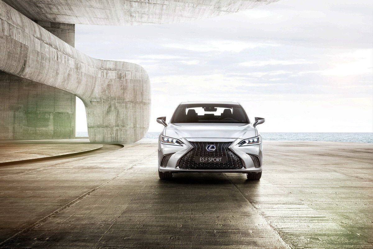 Lexus ES 300h: nuevo sistema híbrido de cuarta generación  Lexus ES 300h: nuevo sistema híbrido de cuarta generación