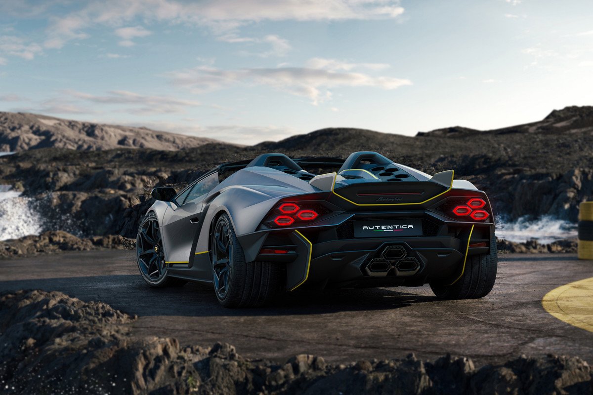 Lamborghini Invencible y Autentica: deportividad extrema como despedida al V12
