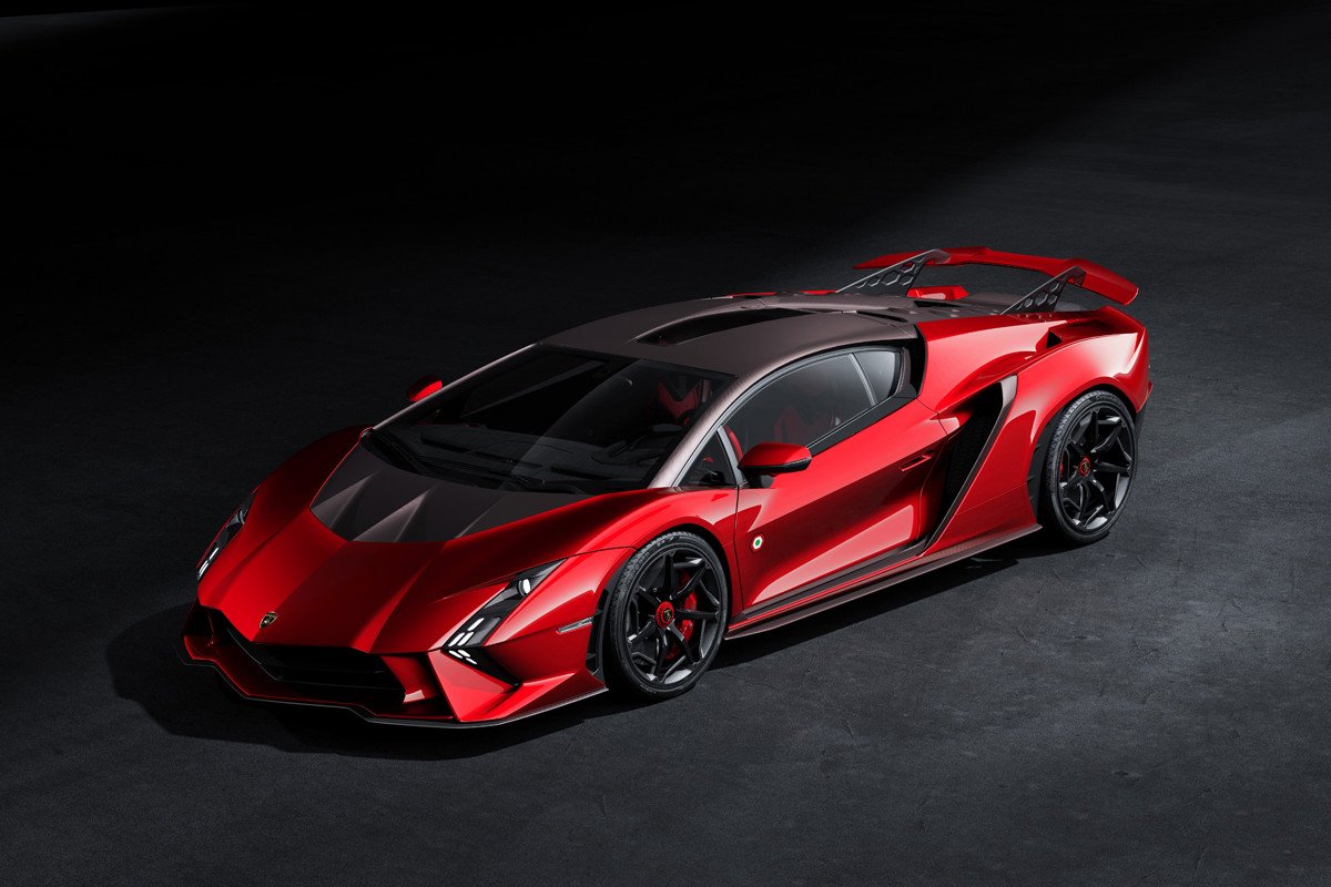 Lamborghini Invencible y Autentica: deportividad extrema como despedida al V12