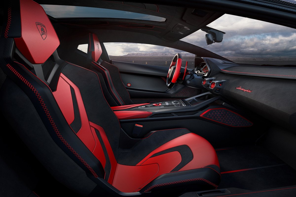 Lamborghini Invencible y Autentica: deportividad extrema como despedida al V12