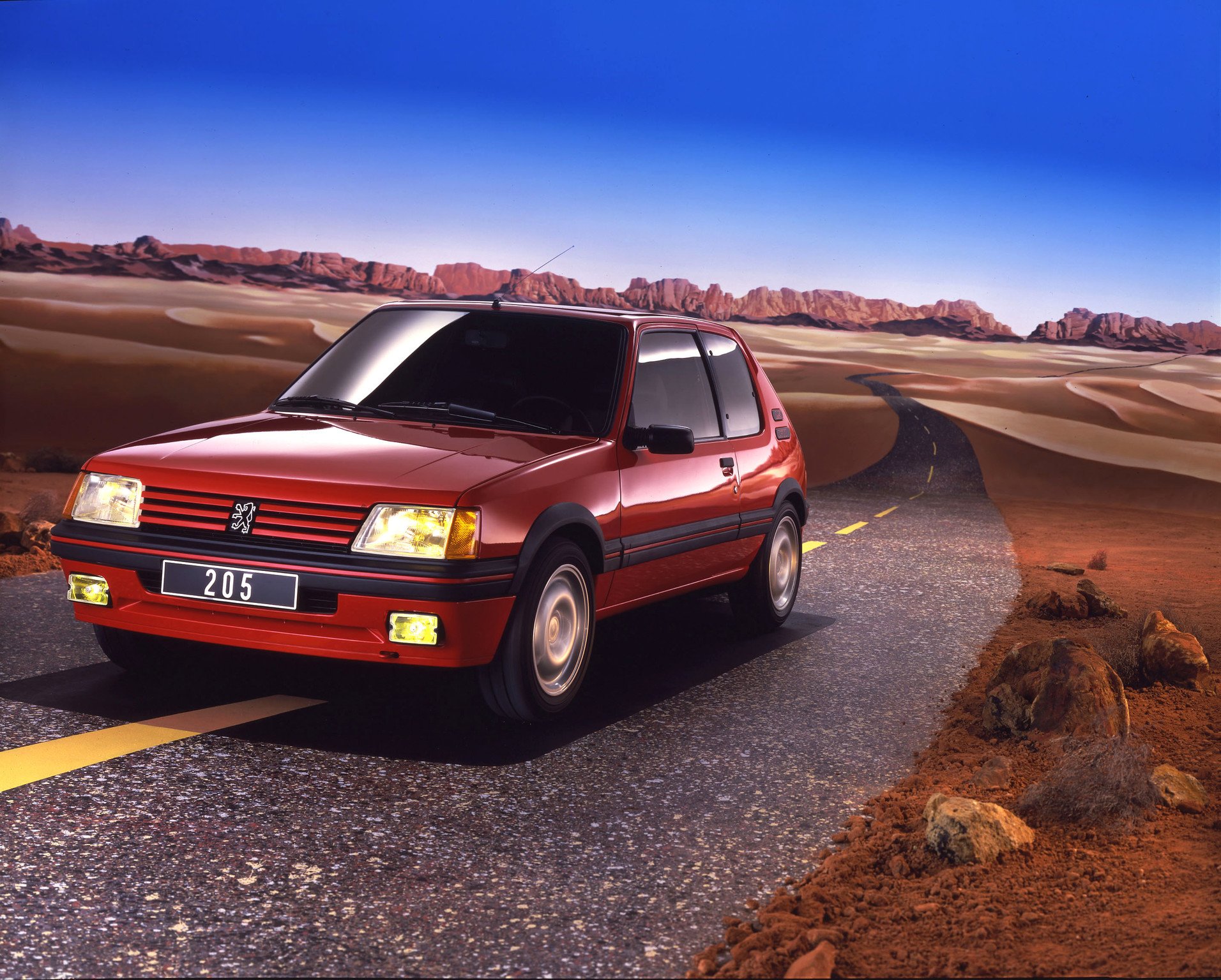 Peugeot-205-gti-frontal