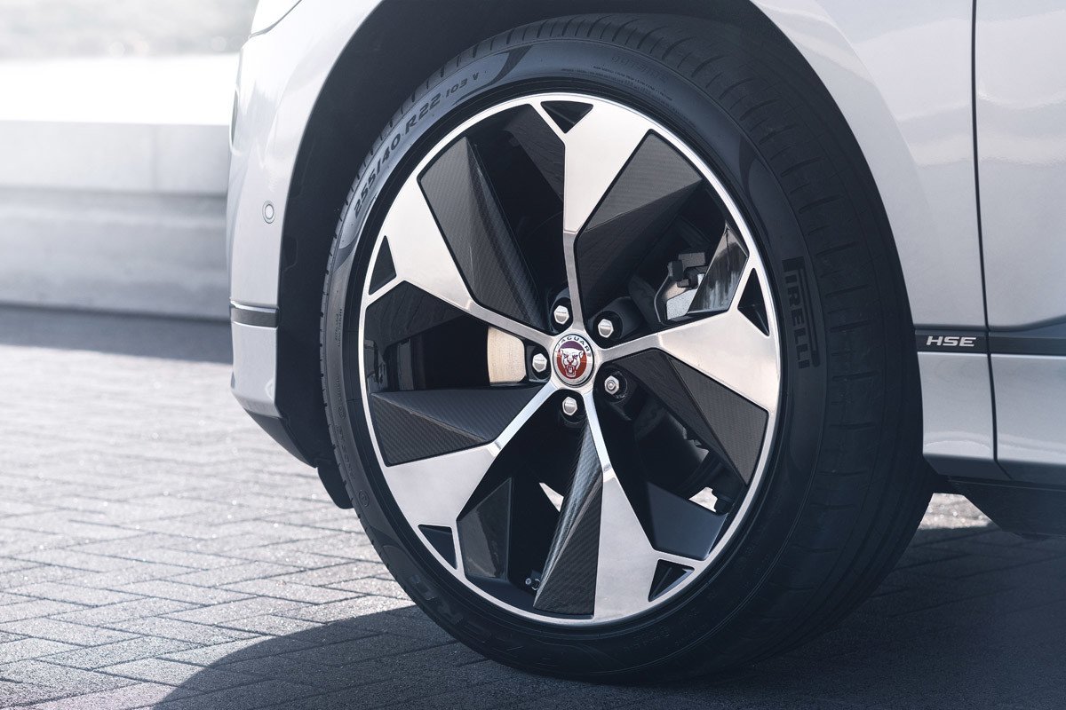 Jaguar I-PACE: estrena equipo multimedia y cargador a bordo más potente