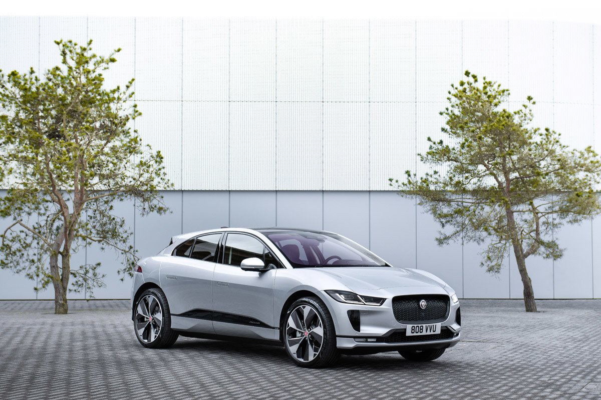 Jaguar I-PACE: estrena equipo multimedia y cargador a bordo más potente