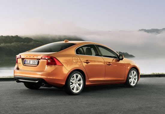 Nuevo Volvo S60, un rival para el Audi A4 y el BMW Serie 5