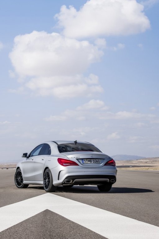 Nuevo Mercedes CLA: fotos y datos oficiales