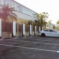 La red de cargadores eléctricos Supercharger de Tesla supera los 720 puntos en España