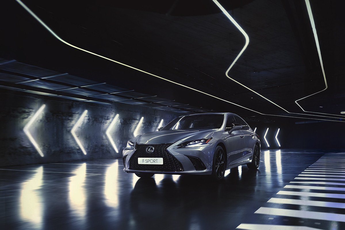 Nuevo Lexus ES 300h, la berlina se mejora en 2023