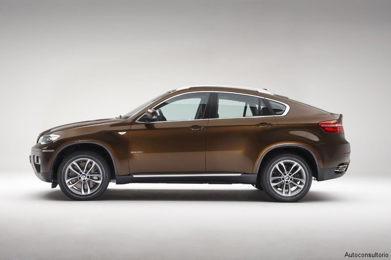 Nuevos Coches: BMW X6 2012, más deportivo y retoques estéticos