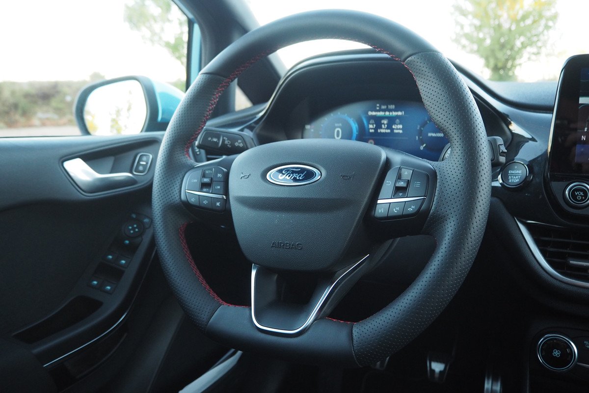 Prueba y opinión del Ford Fiesta: precio y comportamiento del híbrido