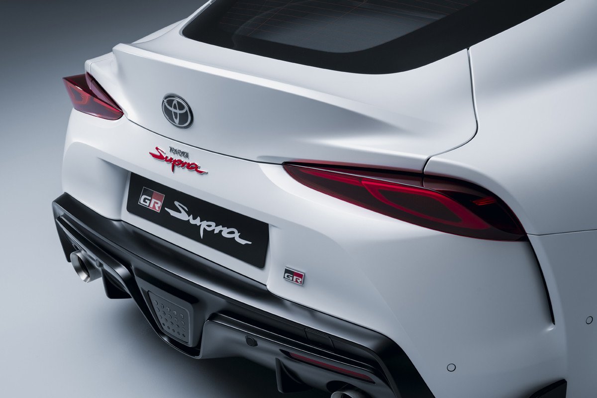 Toyota GR Supra: ahora disponible con cambio manual