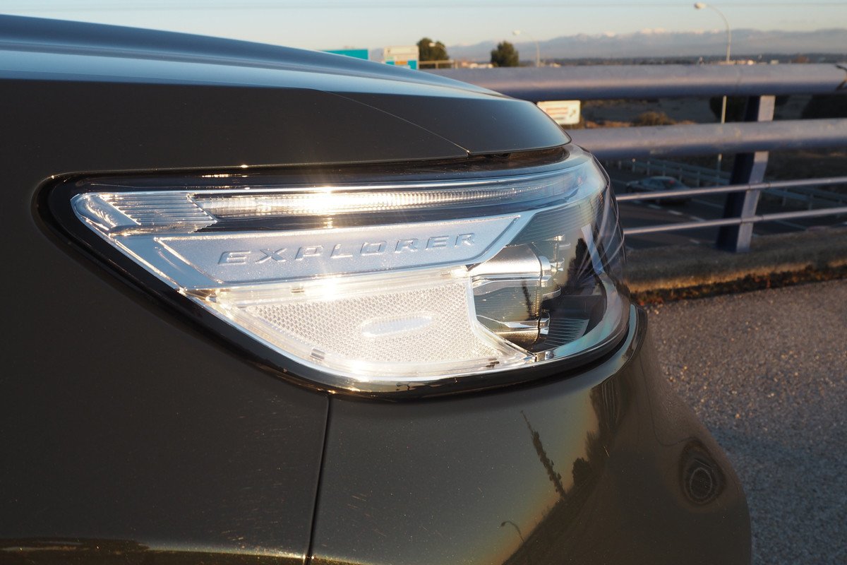 Prueba y opinión del Ford Explorer: precio, interior y su motor híbrido enchufable