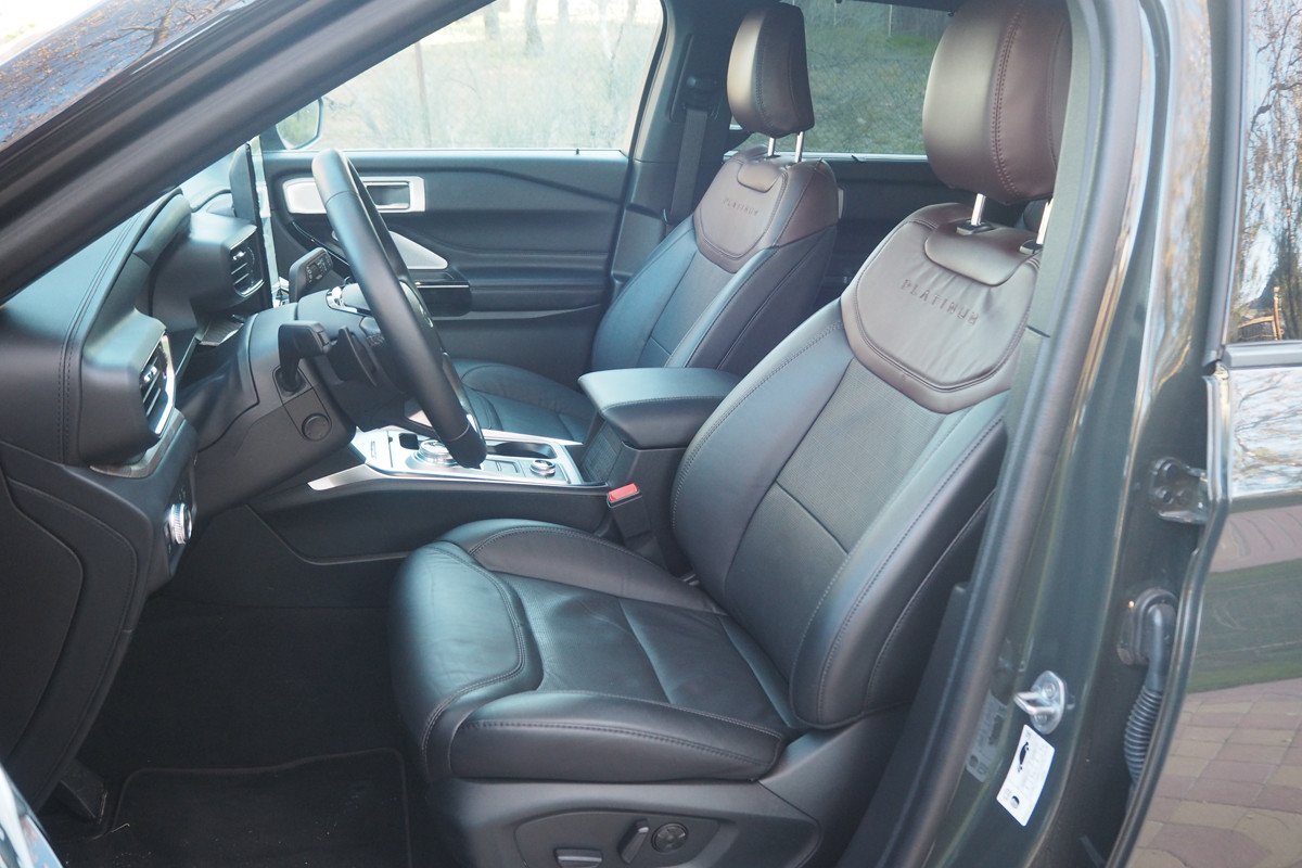 Prueba y opinión del Ford Explorer: precio, interior y su motor híbrido enchufable