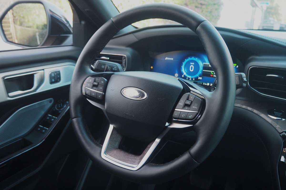 Prueba y opinión del Ford Explorer: precio, interior y su motor híbrido enchufable