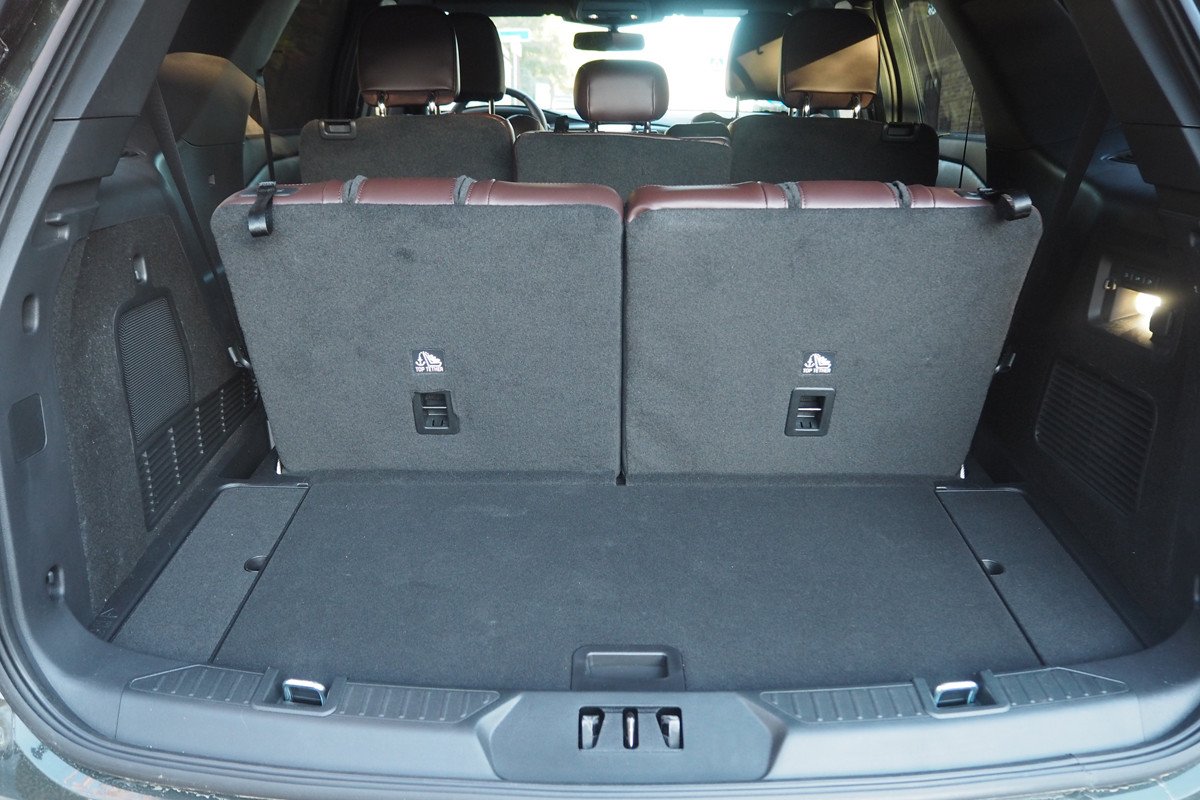 Prueba y opinión del Ford Explorer: precio, interior y su motor híbrido enchufable