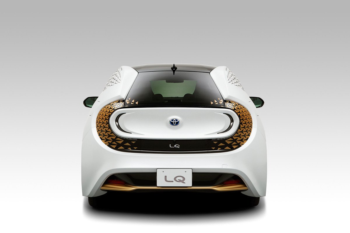 Toyota LQ, el prototipo que conecta coche y pasajeros