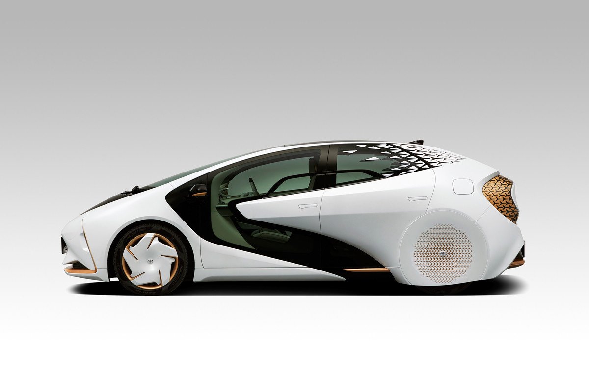 Toyota LQ, el prototipo que conecta coche y pasajeros
