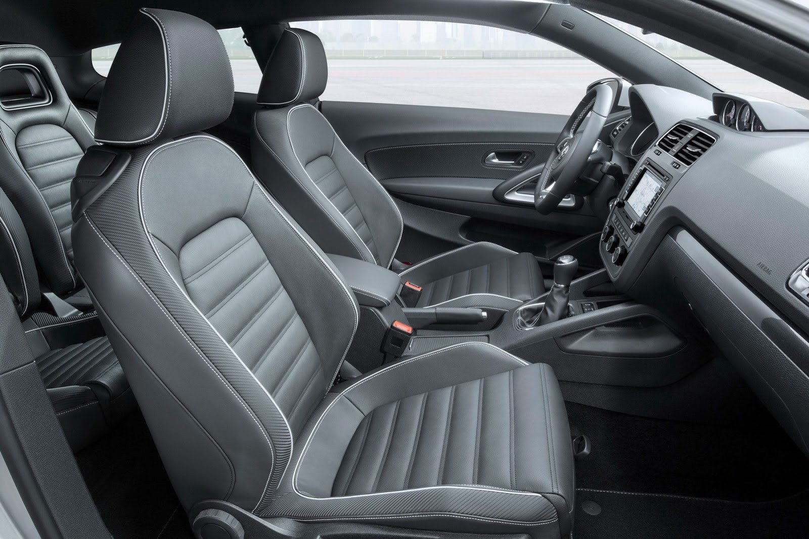 Volkswagen Scirocco 2014, ligeros cambios para el Coupé basado en el Golf