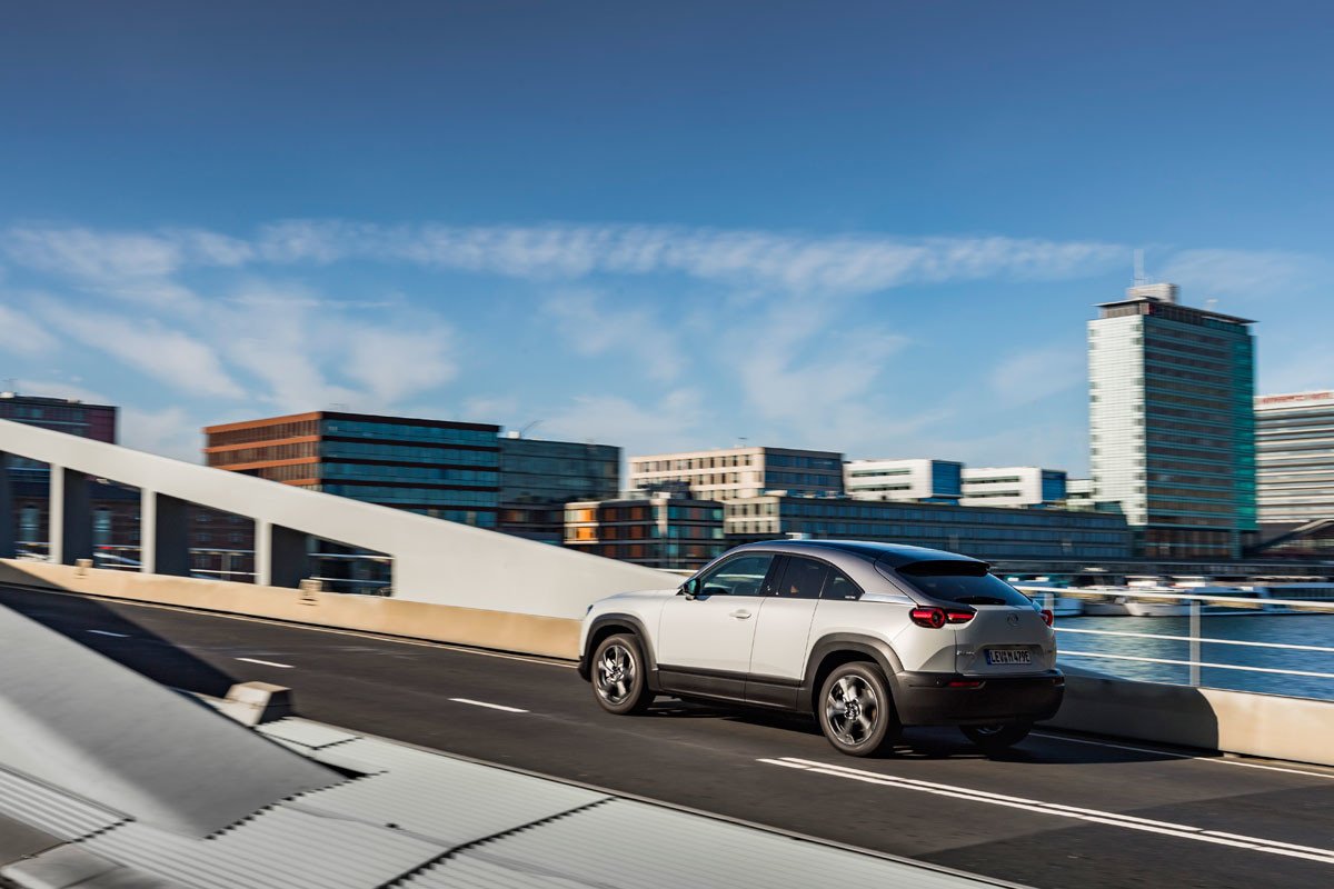 Prueba y opinión del Mazda MX-30: 4 claves para comprarlo