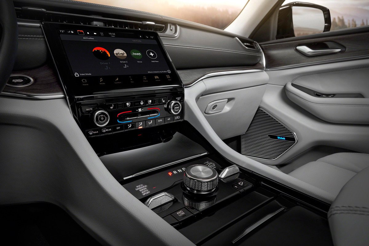 Primeras imágenes de la próxima generación del Jeep Grand Cherokee
