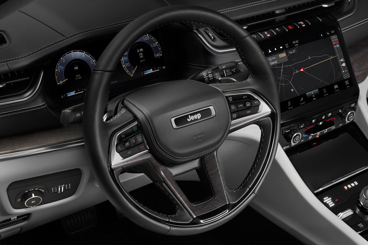 Primeras imágenes de la próxima generación del Jeep Grand Cherokee
