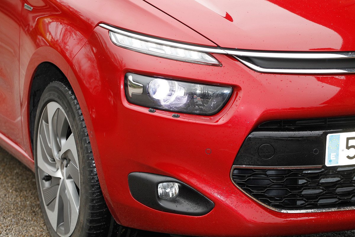 SUV vs monovolumen: Nissan Qashqai vs Citroën C4 Picasso