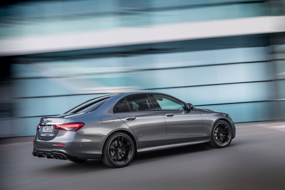 Nuevo Mercedes-AMG E 53: en sedán o familiar con 435 CV