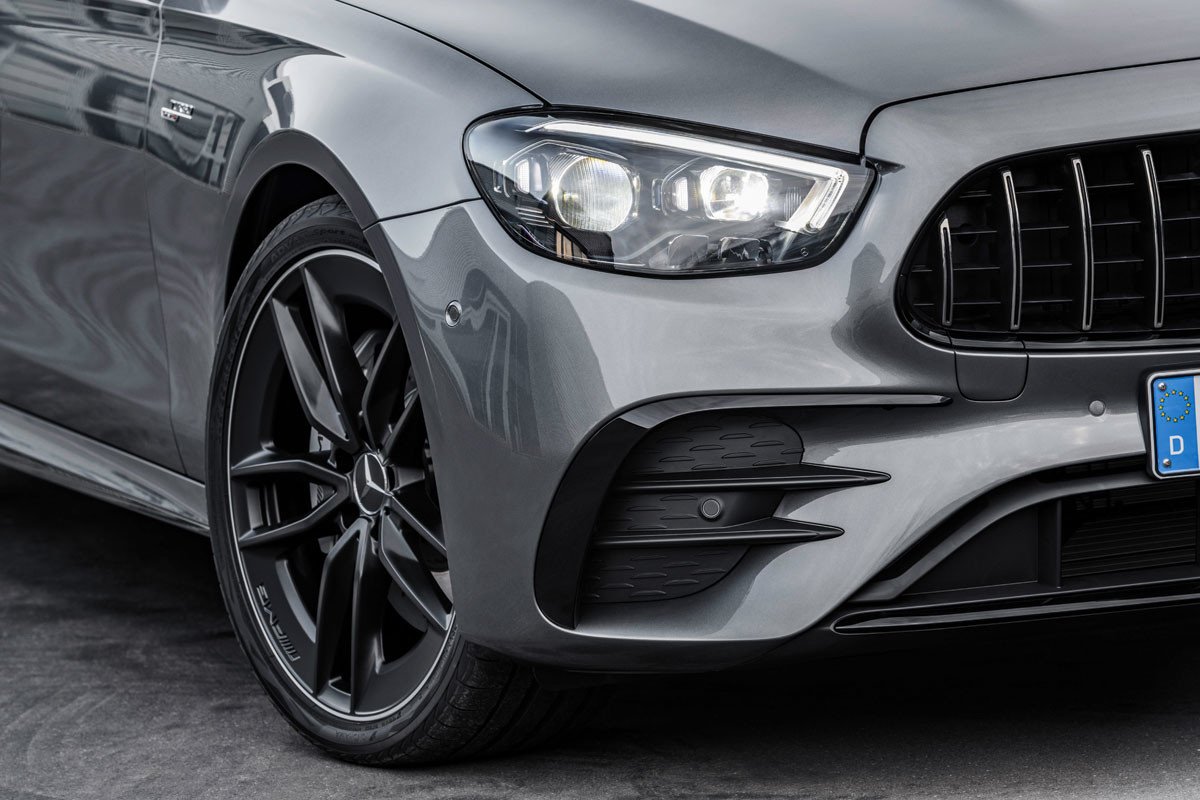 Nuevo Mercedes-AMG E 53: en sedán o familiar con 435 CV