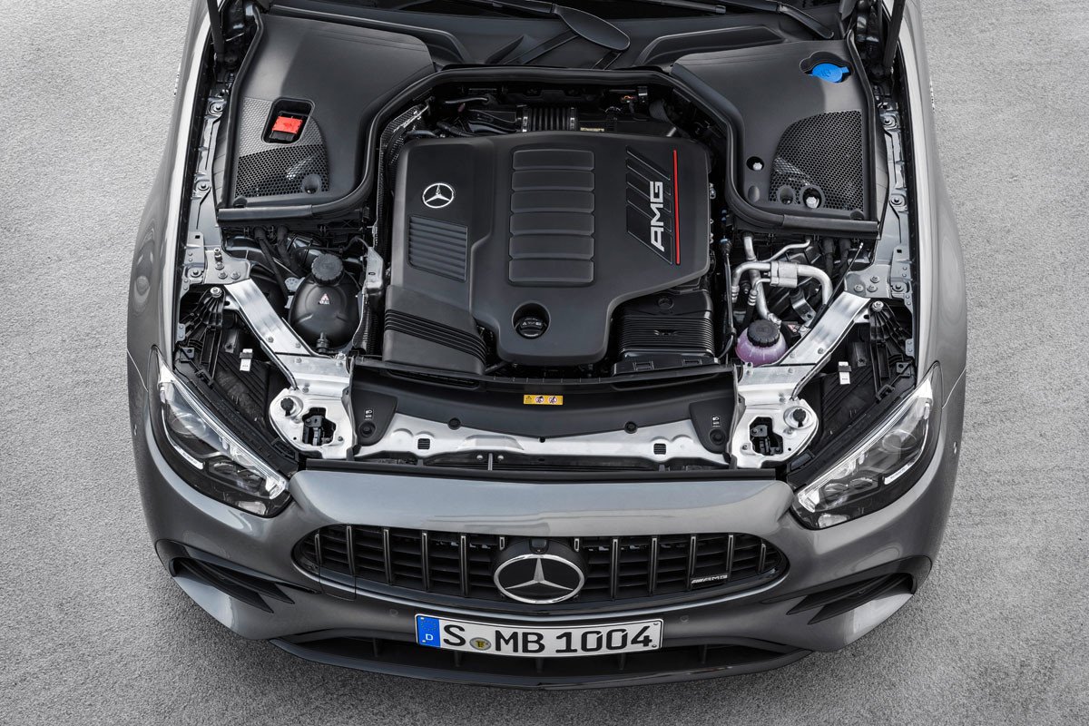 Nuevo Mercedes-AMG E 53: en sedán o familiar con 435 CV