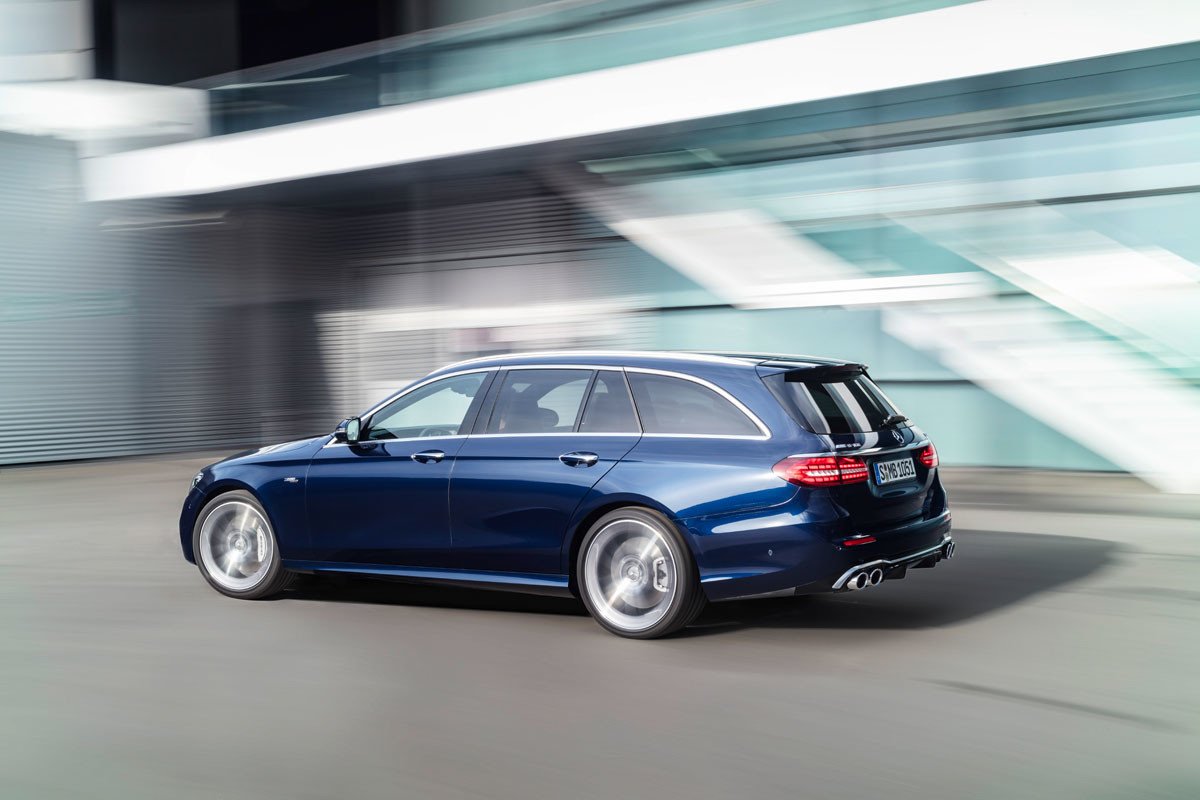 Nuevo Mercedes-AMG E 53: en sedán o familiar con 435 CV