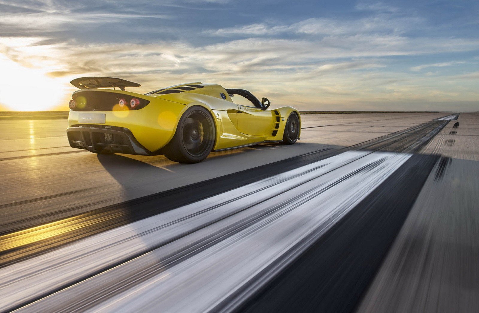 Hennessey Venom GT Spyder, el supercoche sin techo más rápido del mundo