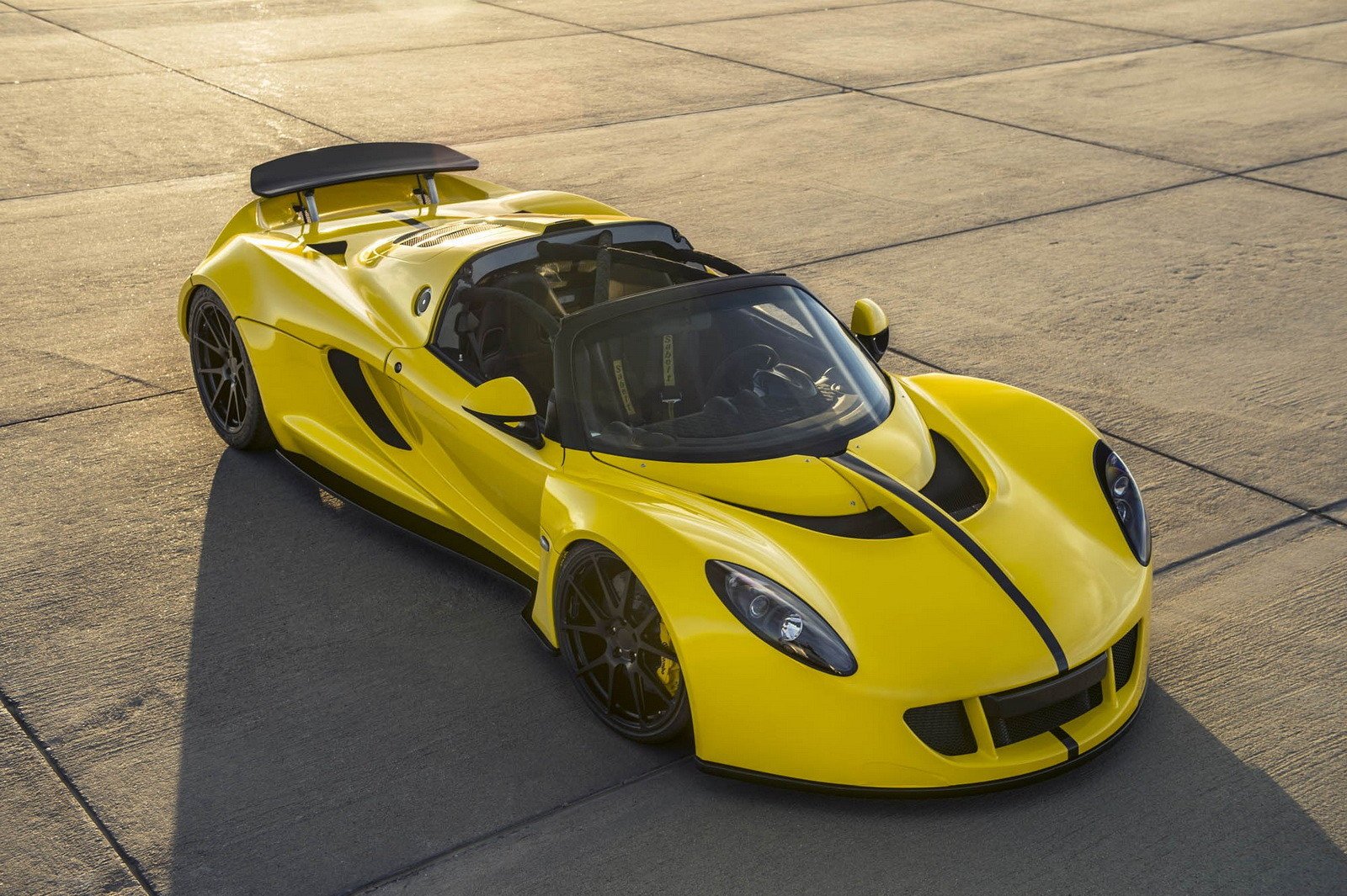 Hennessey Venom GT Spyder, el supercoche sin techo más rápido del mundo