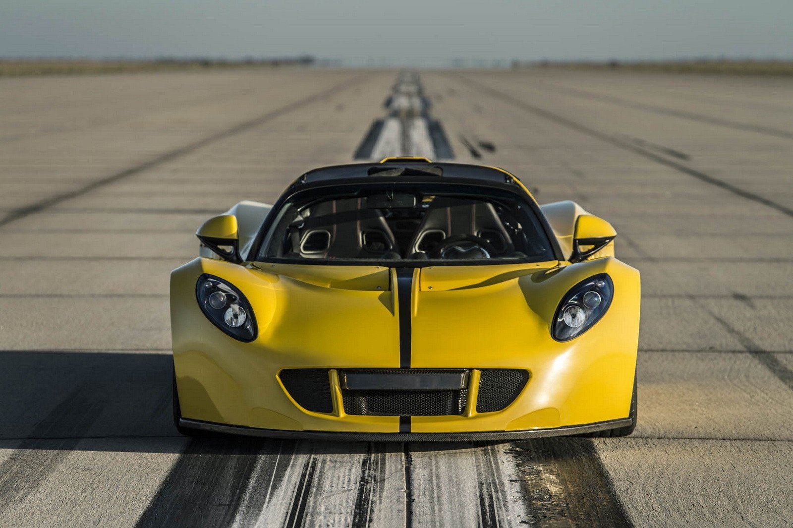Hennessey Venom GT Spyder, el supercoche sin techo más rápido del mundo