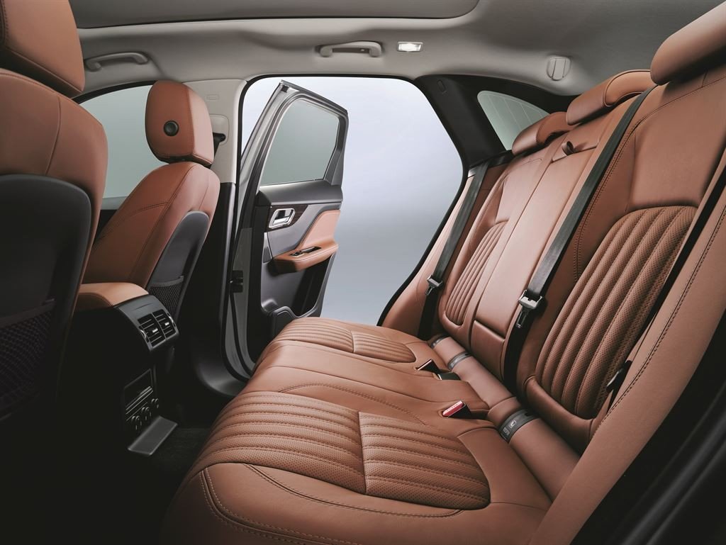 Nuevo Jaguar F-Pace 2016, SUV deportivo desde 45.000€