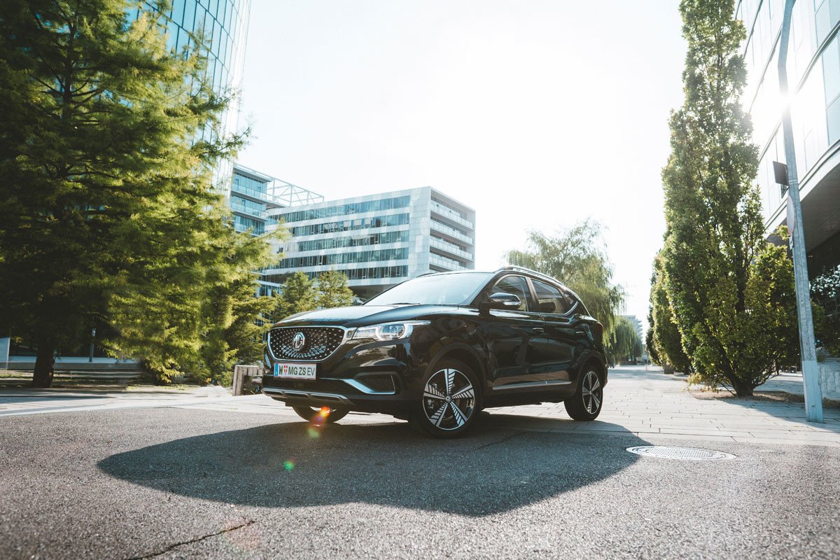 MG ZS EV y MG EHS: así son los primeros modelos de la marca en España