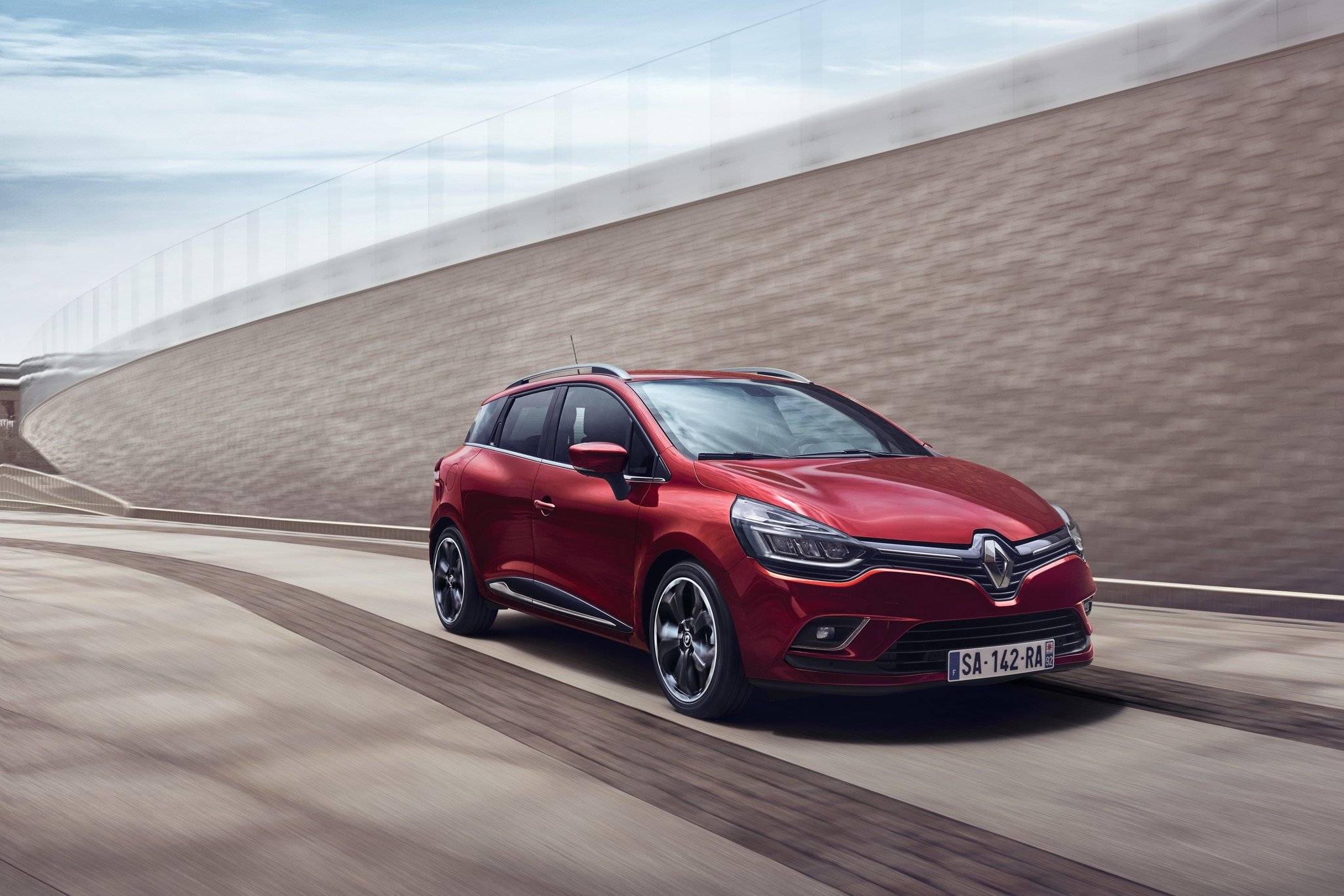El Renault Clio se actualiza con cambios estéticos y nuevos equipamientos
