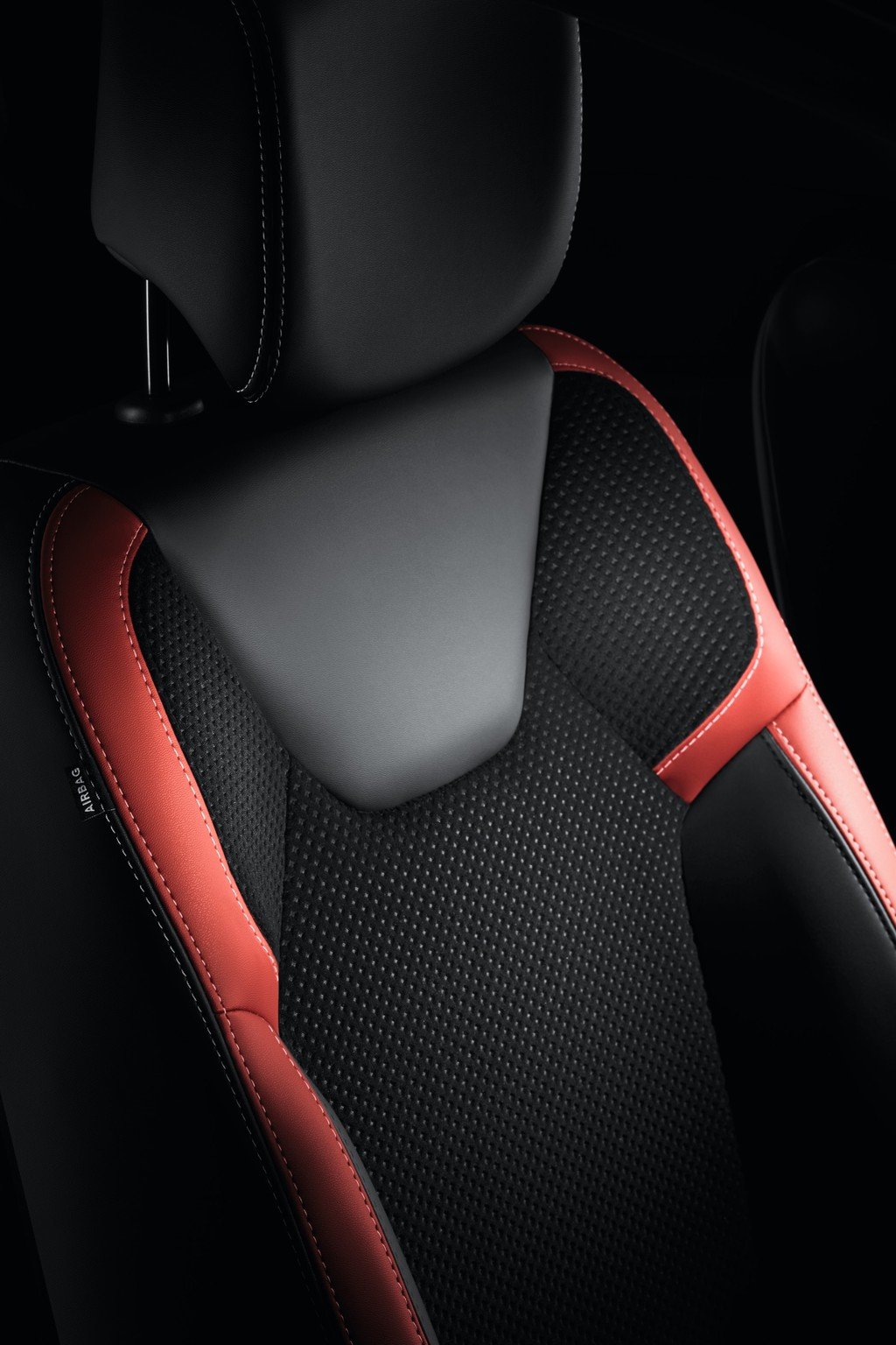 El Renault Clio se actualiza con cambios estéticos y nuevos equipamientos