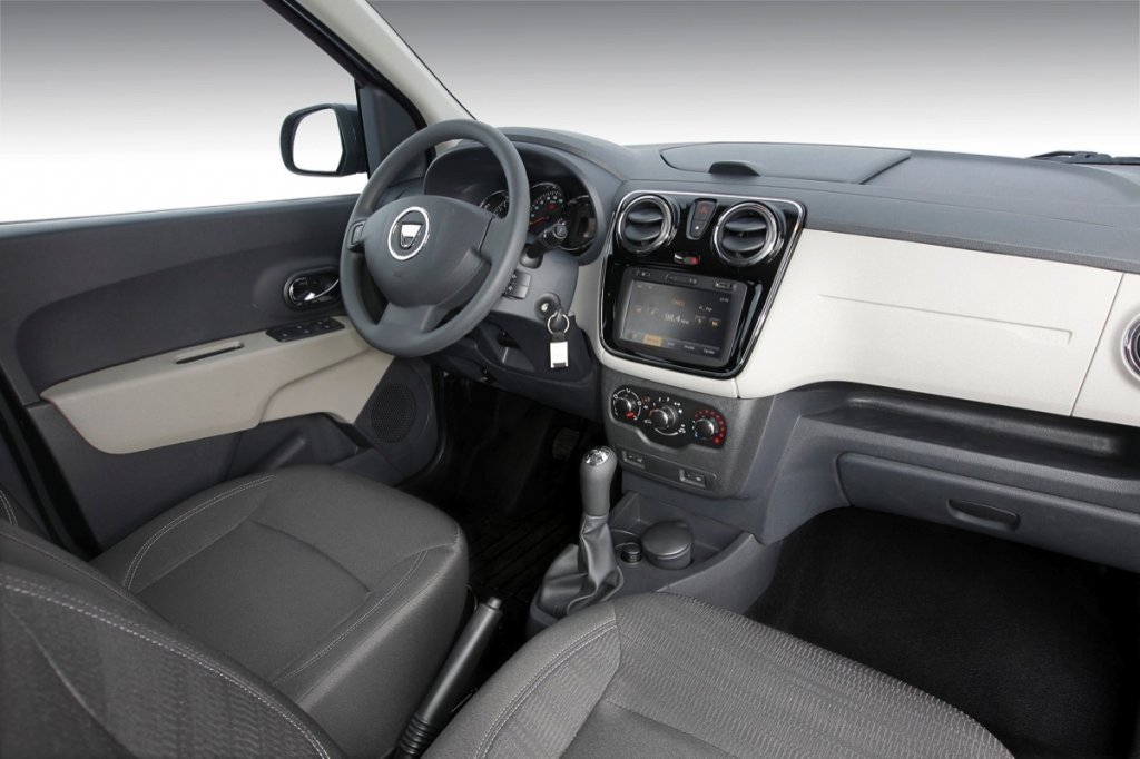 Dacia Lodgy, el monovolumen más barato del mercado Dacia Lodgy, el monovolumen más barato del mercado