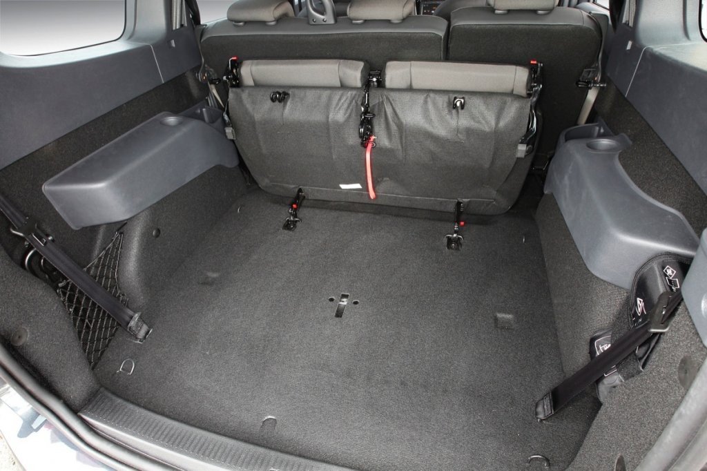 Dacia Lodgy, el monovolumen más barato del mercado Dacia Lodgy, el monovolumen más barato del mercado