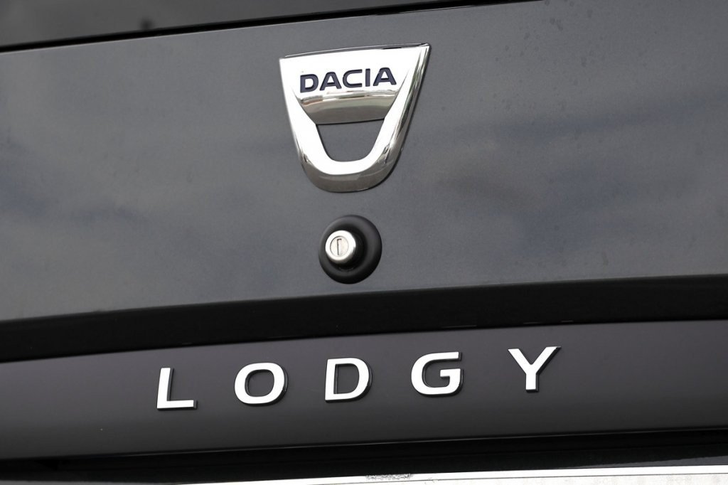 Dacia Lodgy, el monovolumen más barato del mercado Dacia Lodgy, el monovolumen más barato del mercado